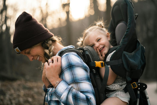 Porte bébé randonnée : Lesquels sont les plus adaptés et confortables - Le porte-bébé
