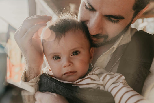Porte bebe ou écharpe de portage : lequel choisir pour votre bambin - Le porte-bébé